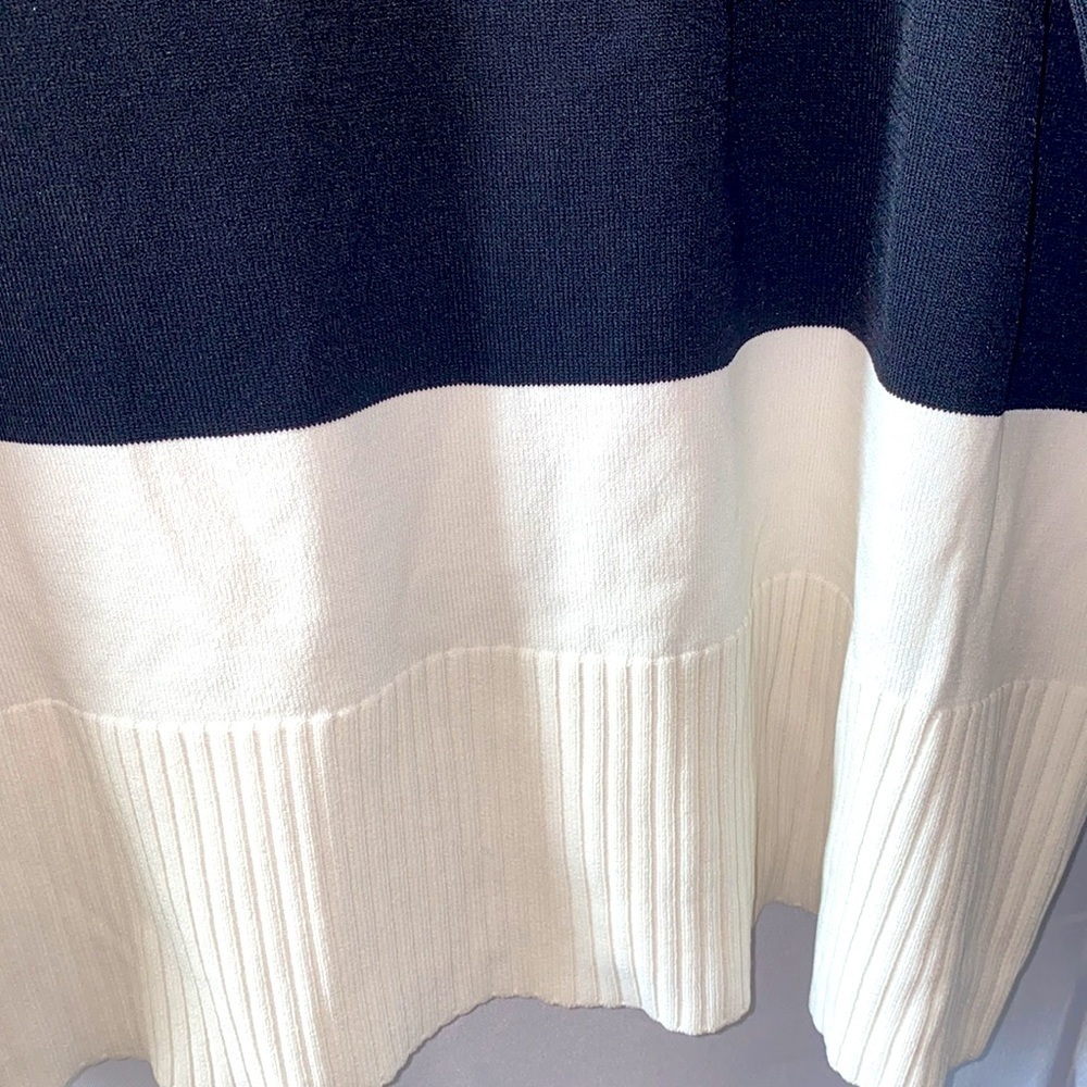 DKNY Color-Block Top - Picture 6 of 11